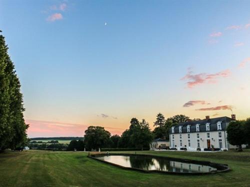 เลอ โดแมน เดอ มงเชฟเรย Hotel Fresneaux-Montchevreuil ภายนอก รูปภาพ