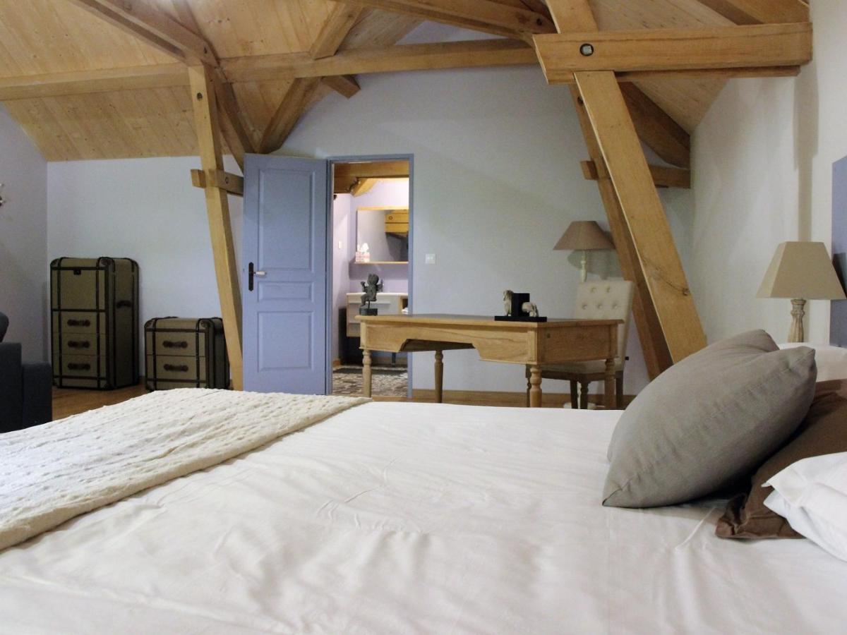 เลอ โดแมน เดอ มงเชฟเรย Hotel Fresneaux-Montchevreuil ภายนอก รูปภาพ