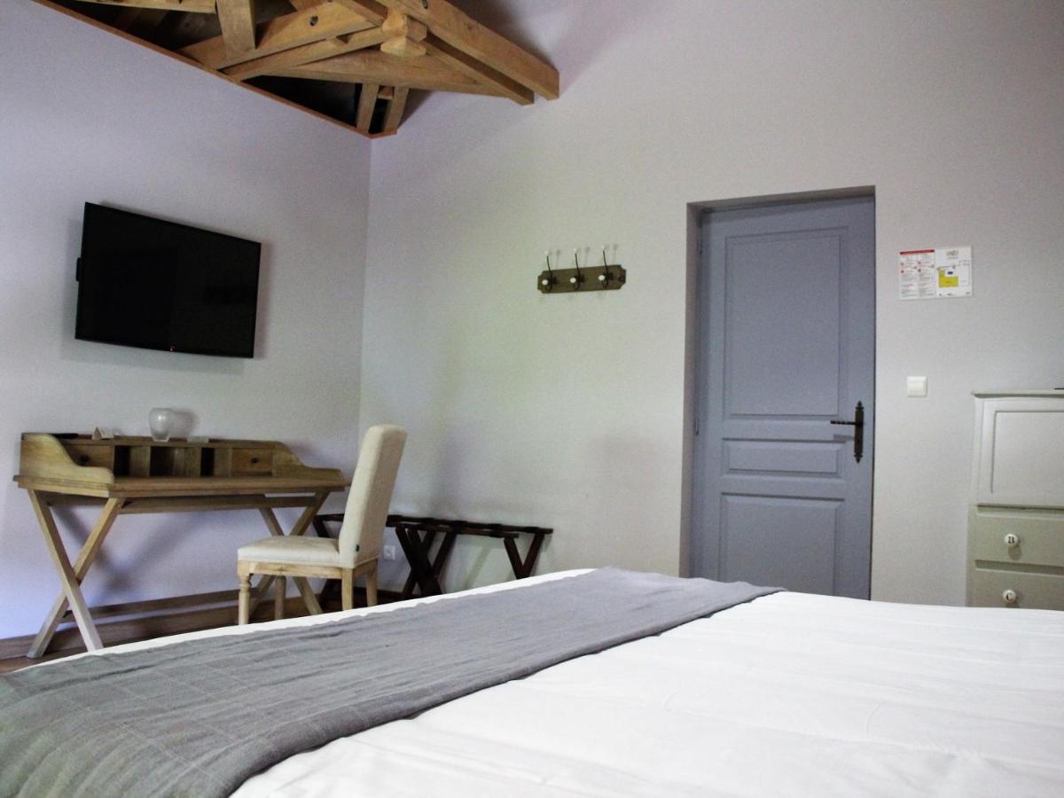 เลอ โดแมน เดอ มงเชฟเรย Hotel Fresneaux-Montchevreuil ภายนอก รูปภาพ