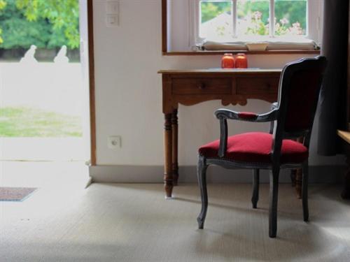 เลอ โดแมน เดอ มงเชฟเรย Hotel Fresneaux-Montchevreuil ห้อง รูปภาพ