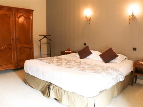 เลอ โดแมน เดอ มงเชฟเรย Hotel Fresneaux-Montchevreuil ห้อง รูปภาพ