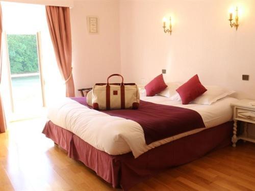เลอ โดแมน เดอ มงเชฟเรย Hotel Fresneaux-Montchevreuil ห้อง รูปภาพ