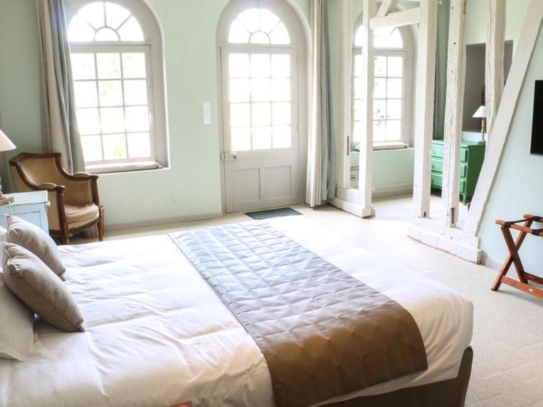 เลอ โดแมน เดอ มงเชฟเรย Hotel Fresneaux-Montchevreuil ห้อง รูปภาพ
